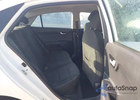 2019 Kia Rio S z USA, uszkodzony, nr VIN 3KPA24AB5KE213526